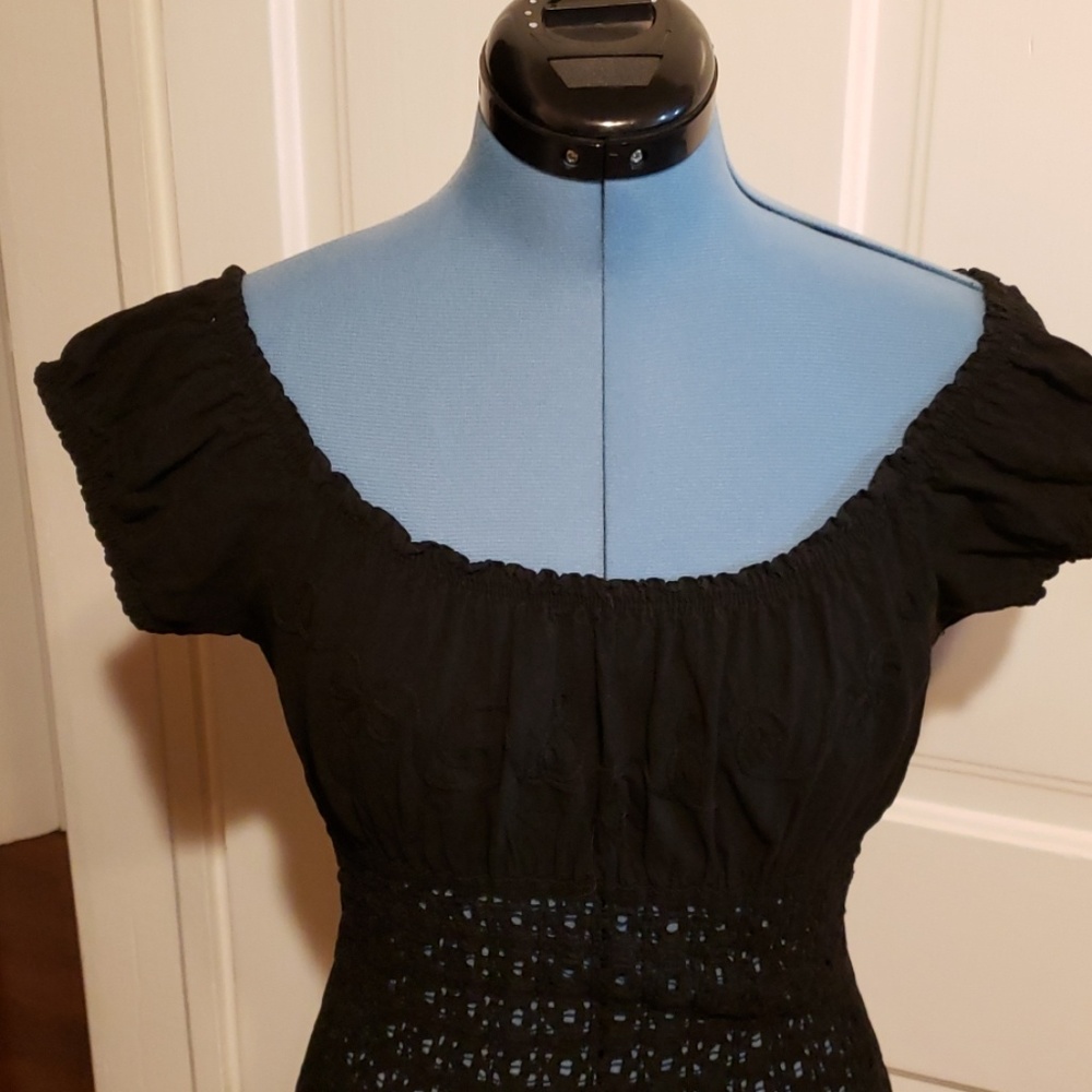 Adorable peasant blouse